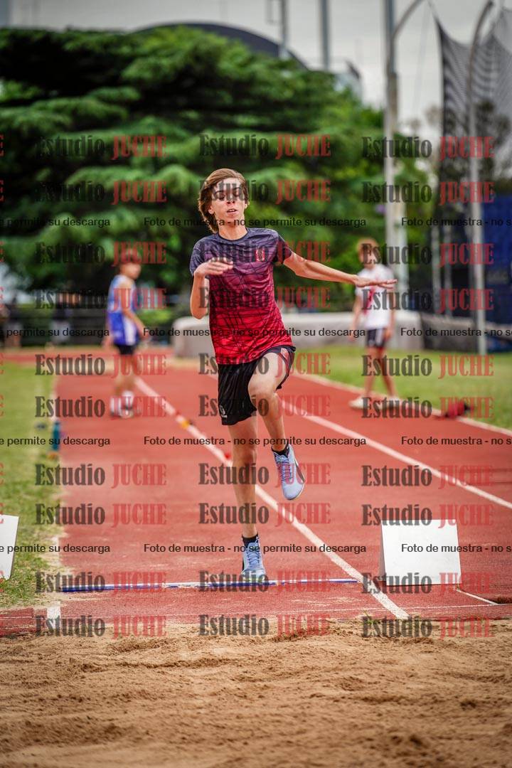 Fotos del salto en largo de varones - U14