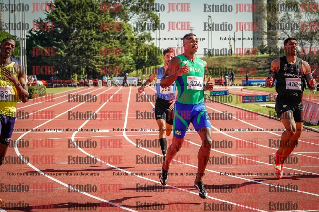 Fotos de los 100 m llanos de varones - deca 1