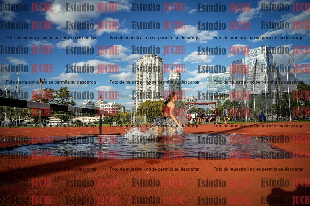 Fotos de los 2000 m con obstáculos de mujeres