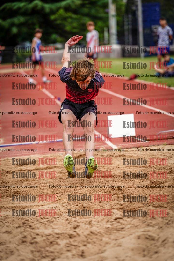 Fotos del salto en largo de varones - U14