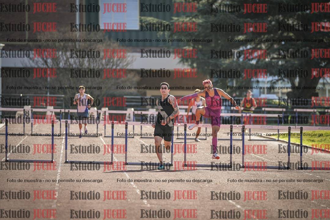 Fotos de los 400 m con vallas de varones