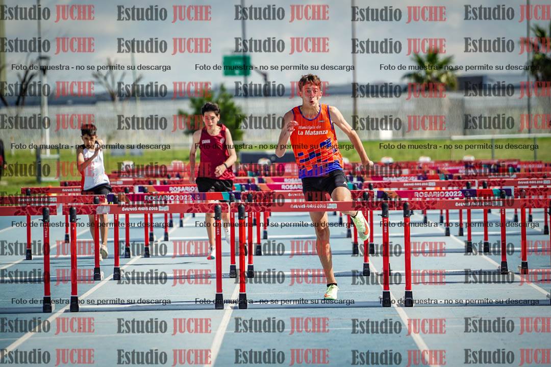Fotos de los 80 m con vallas de varones