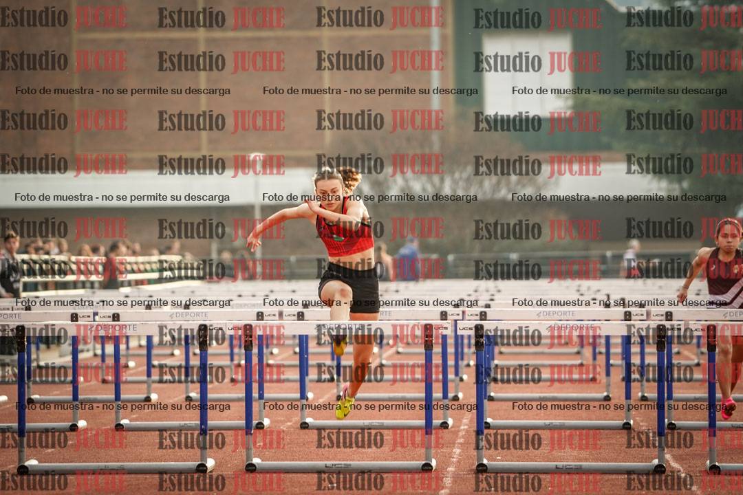 Fotos de los 100 m con vallas de mujeres