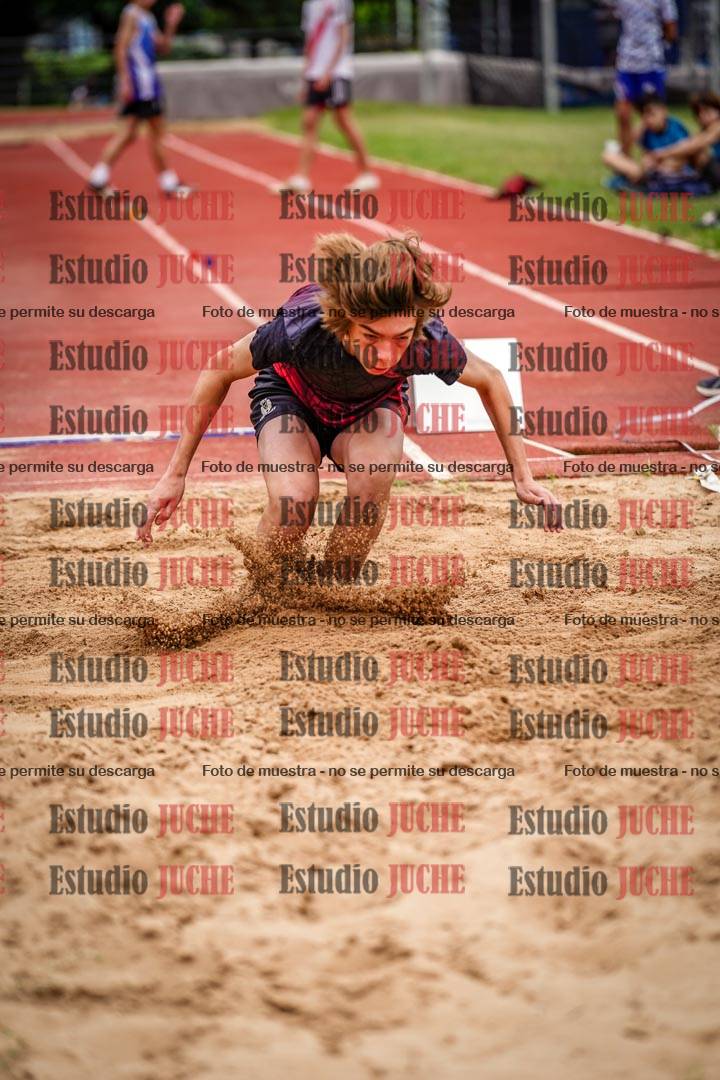 Fotos del salto en largo de varones - U14