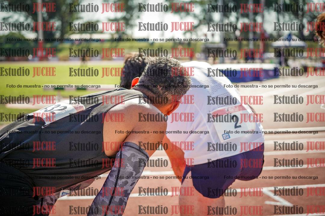 Fotos de algunos extras y podios del día 1