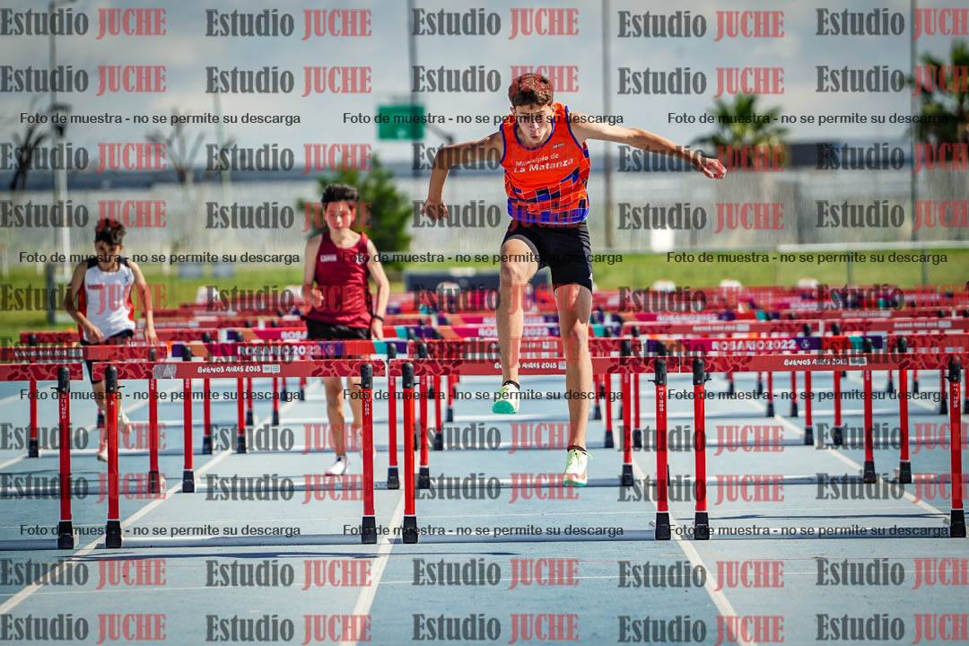 Fotos de los 80 m con vallas de varones