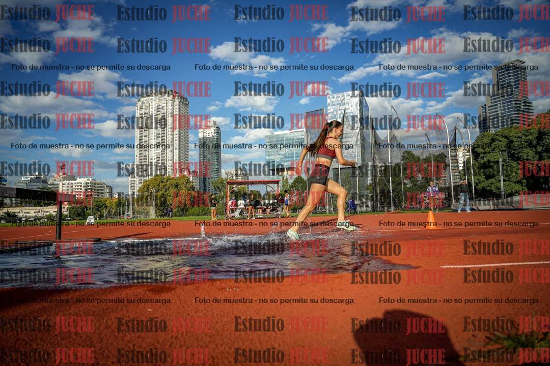 Fotos de los 2000 m con obstáculos de mujeres