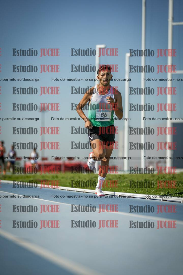 Fotos de los 5000 m de mujeres y varones - serie 1