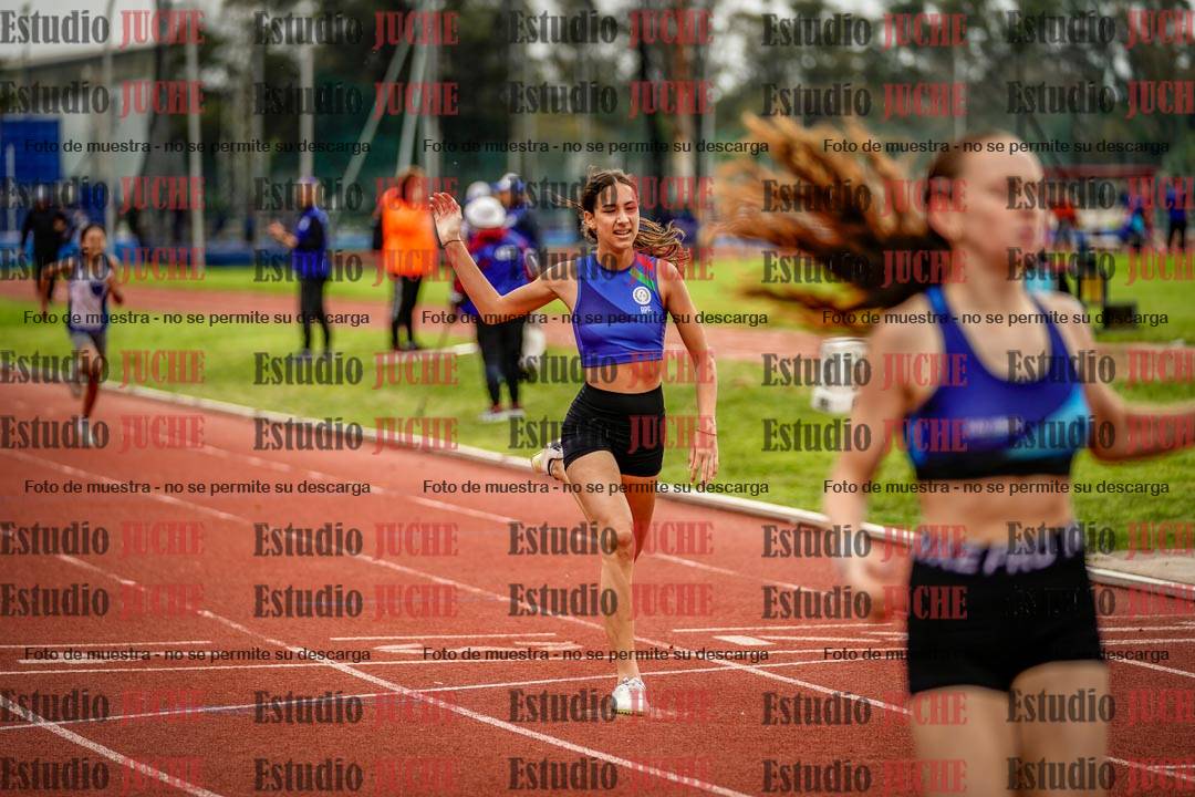 Fotos de los 295 m con vallas de mujeres