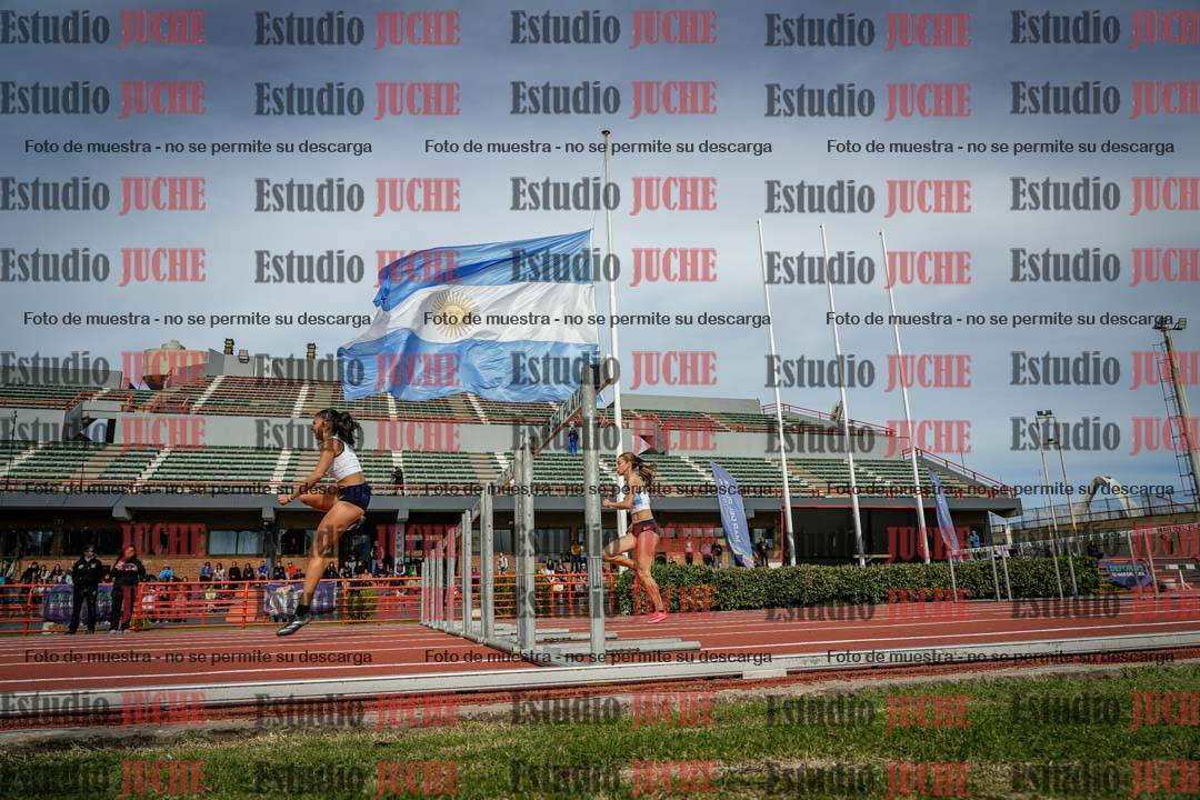 Fotos de los 100 m con vallas de mujeres