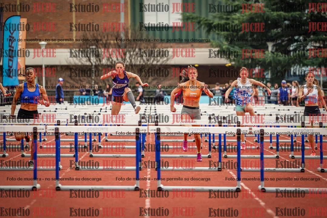 Fotos de los 100 m con vallas de mujeres