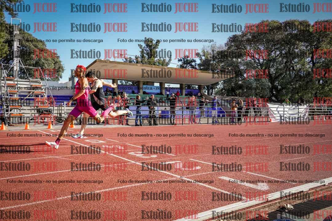 Fotos de los 400 m con vallas de varones