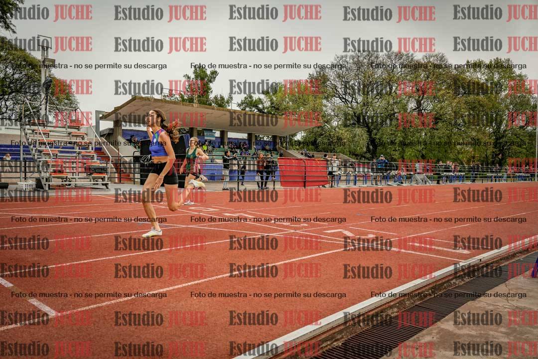 Fotos de los 295 m con vallas de mujeres