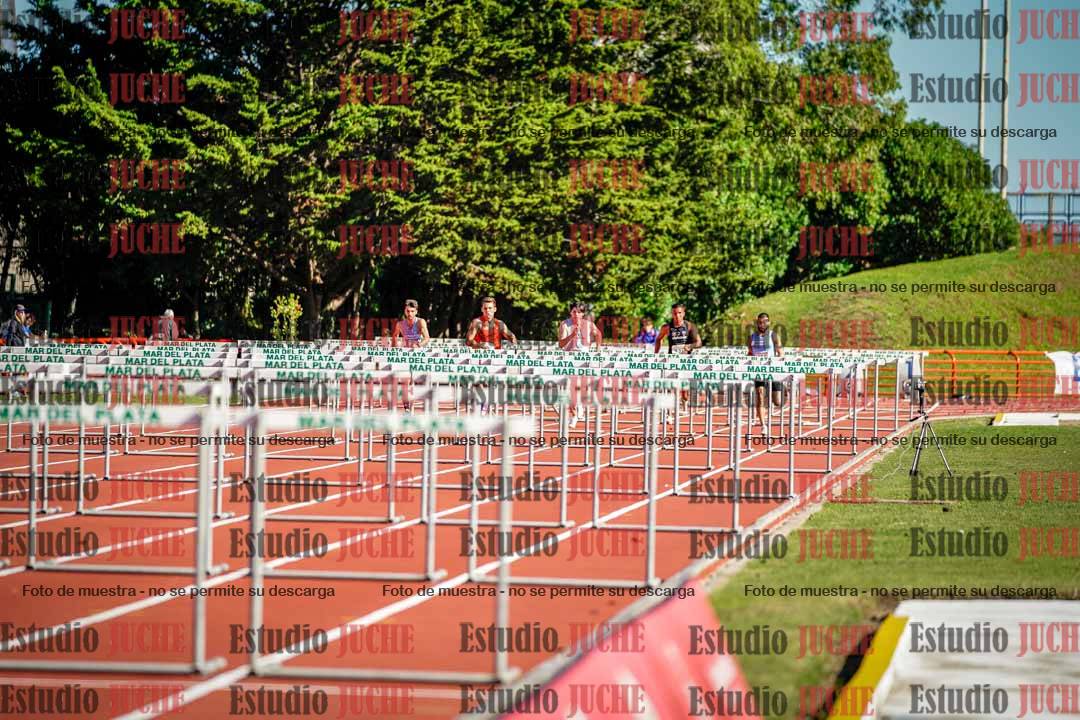 Fotos de los 100 m con vallas de varones - deca 6