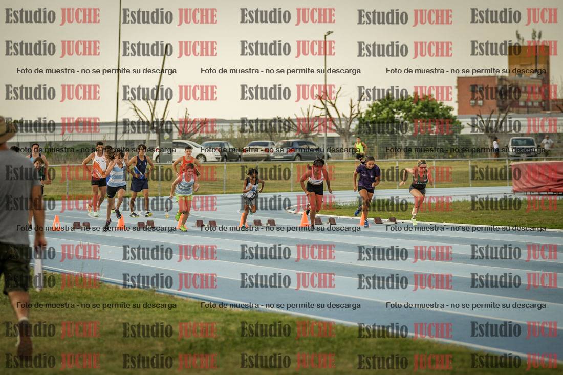 Fotos de los 80 m llanos de mujeres