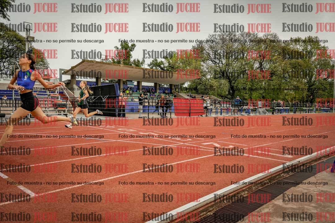 Fotos de los 295 m con vallas de mujeres