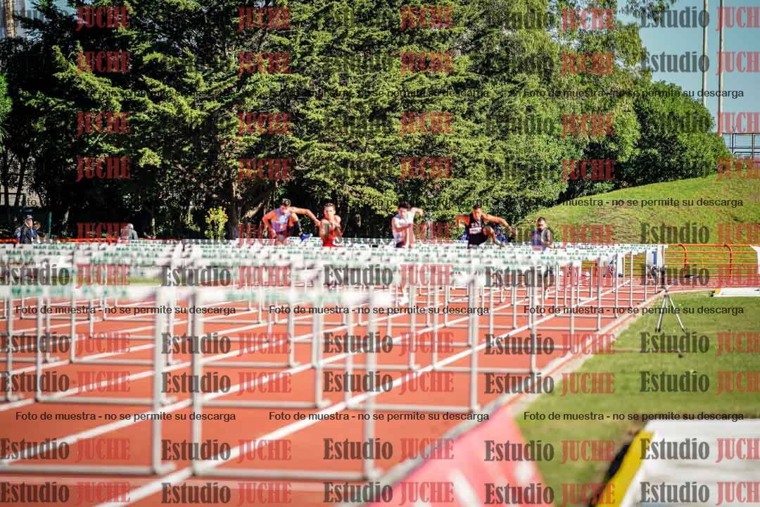 Fotos de los 100 m con vallas de varones - deca 6