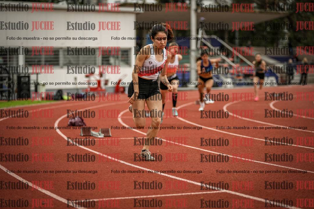 Fotos de los 400 m con vallas de mujeres
