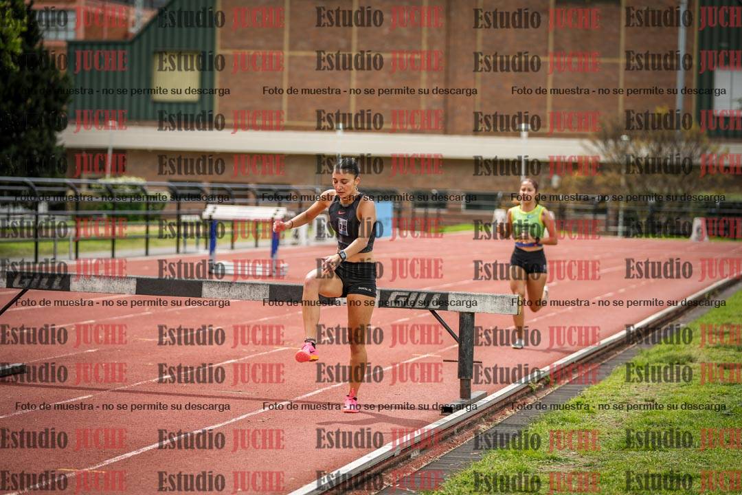 Fotos de los 2000 m con obstáculos de mujeres
