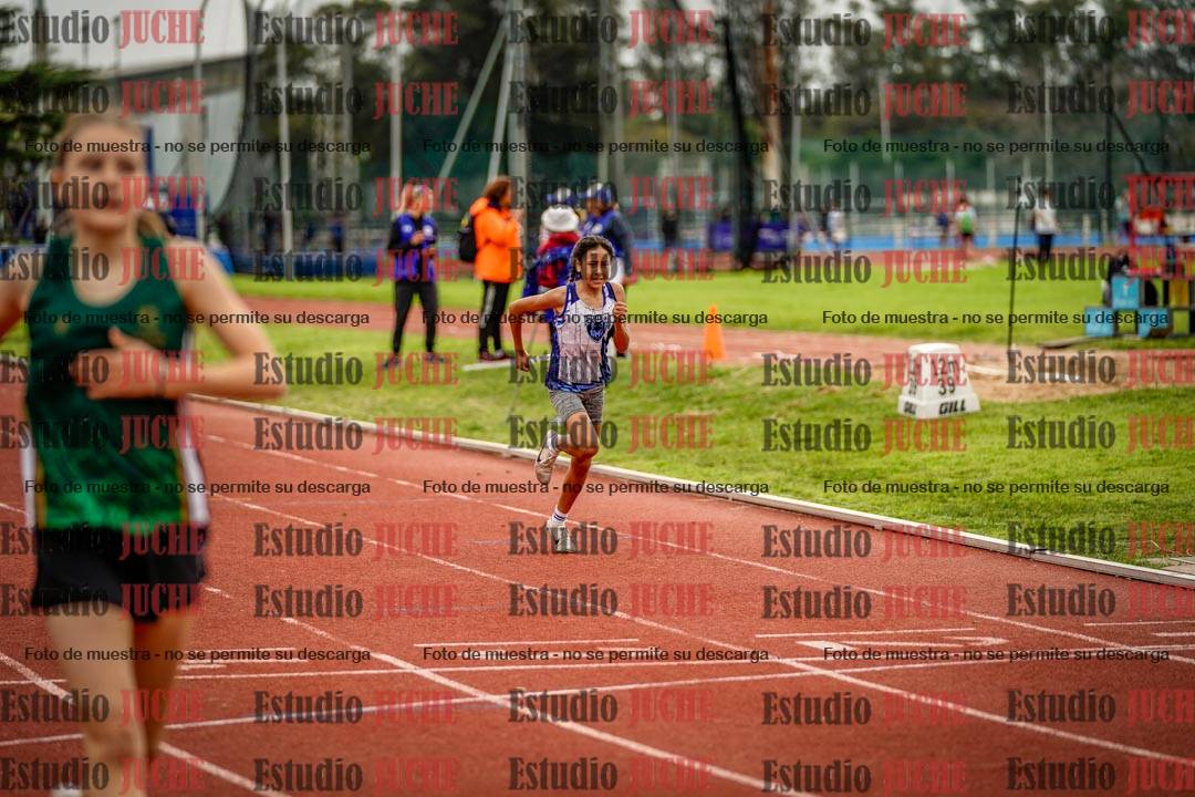Fotos de los 295 m con vallas de mujeres