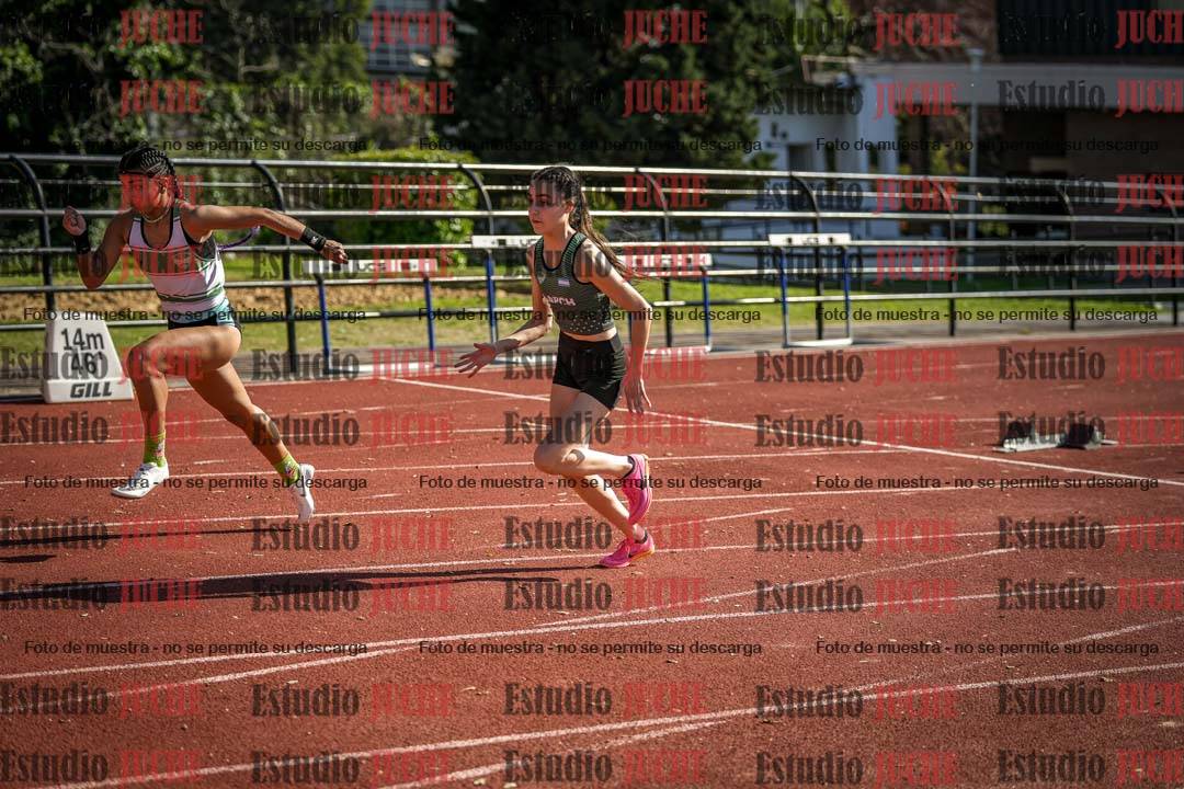 Fotos de los 100 m con vallas de mujeres