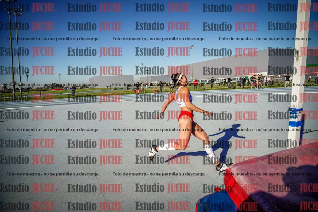 Fotos del salto en alto de mujeres - heptatlón 2