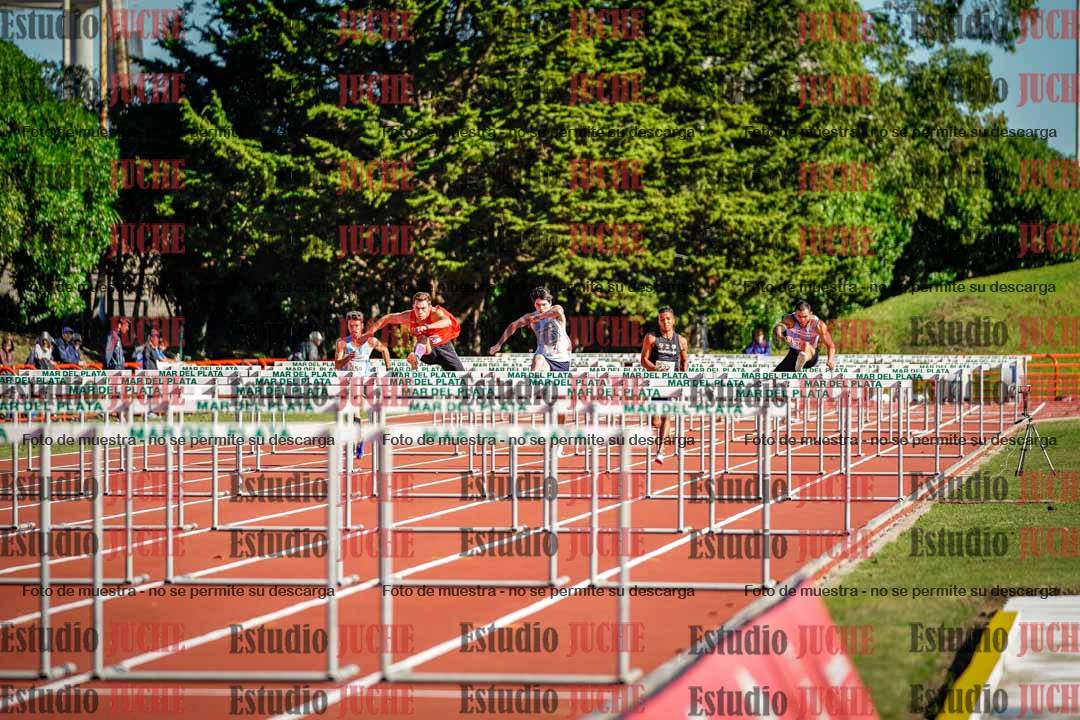 Fotos de los 100 m con vallas de varones - deca 6