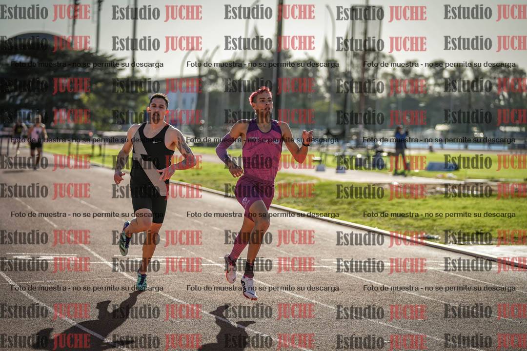 Fotos de los 400 m con vallas de varones