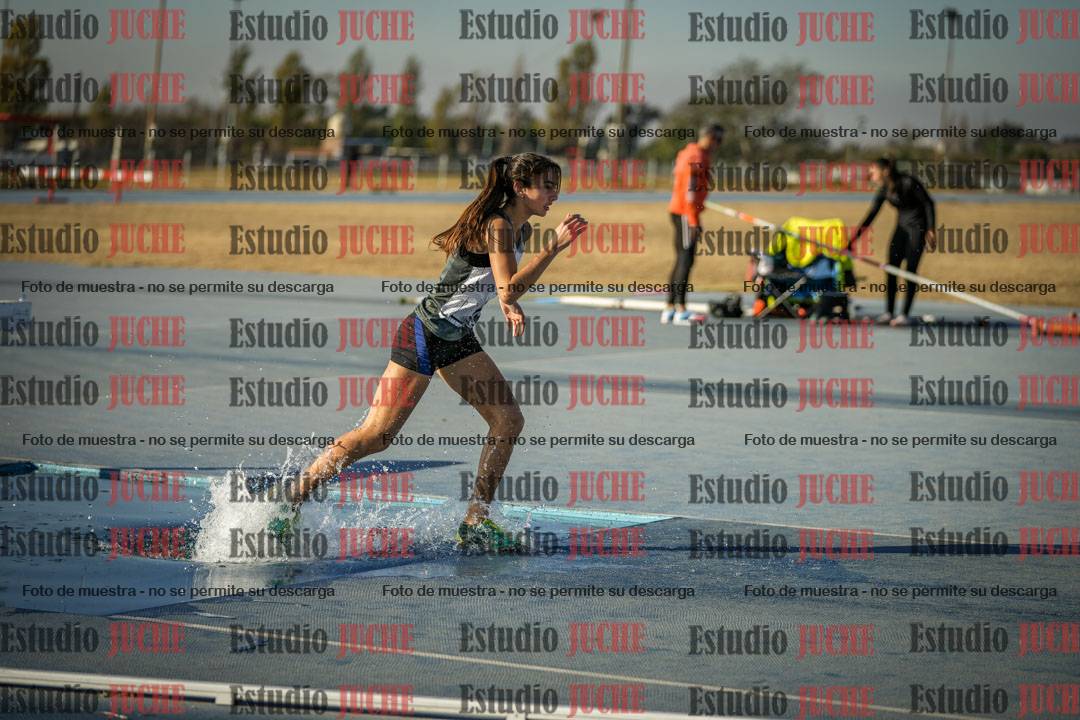 Fotos de los 2000 m con obstáculos de mujeres