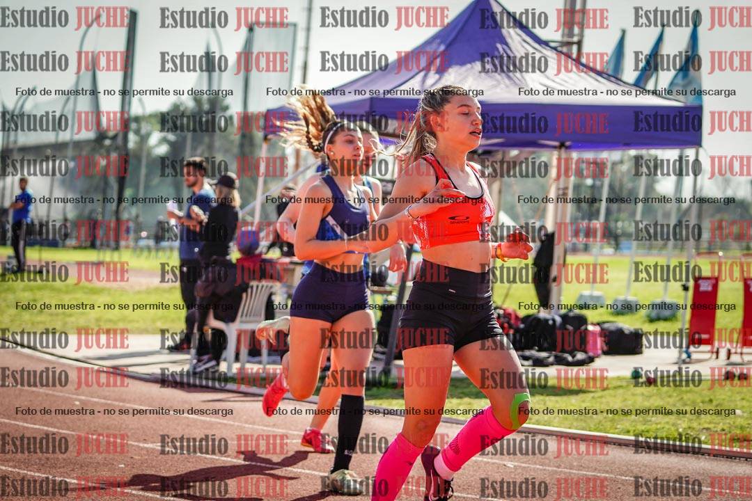 Fotos de los 80 m con vallas de mujeres - serie 1