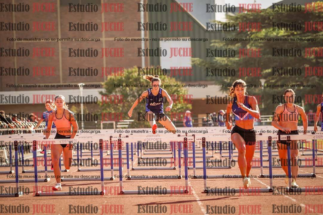 Fotos de los 100 m con vallas de mujeres