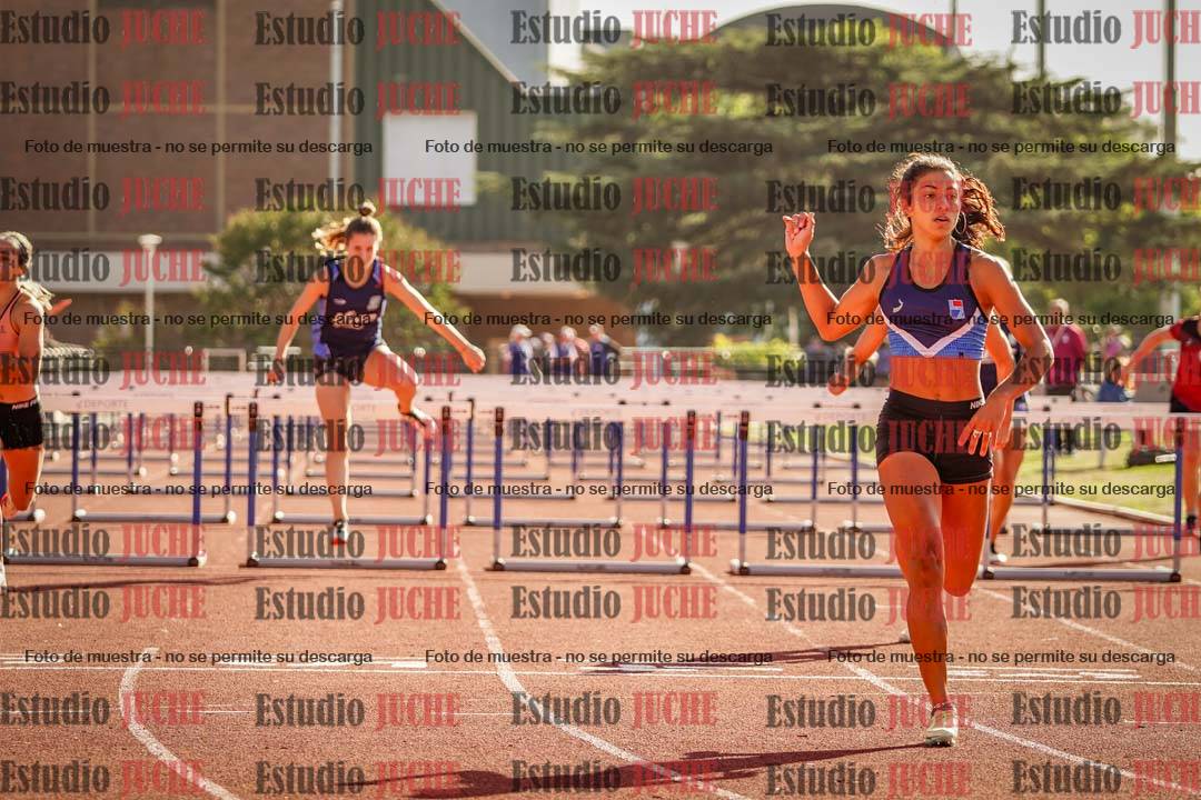 Fotos de los 100 m con vallas de mujeres
