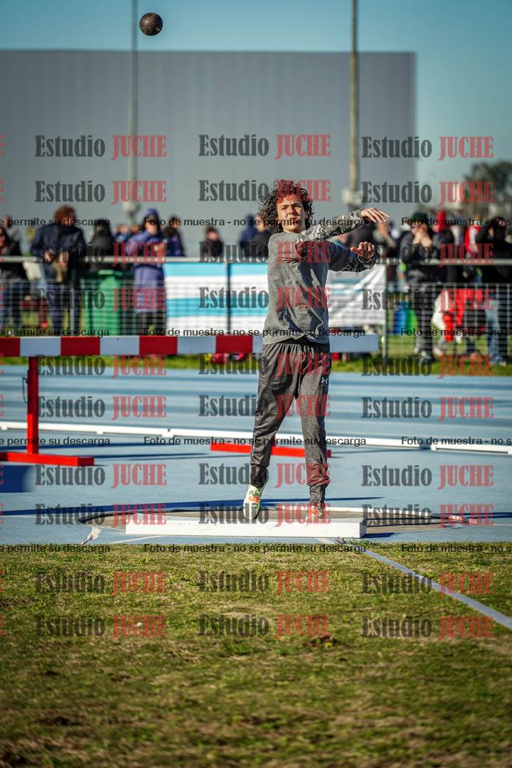 Fotos del lanzamiento de bala de varones todas las categorías (incluye combinadas)