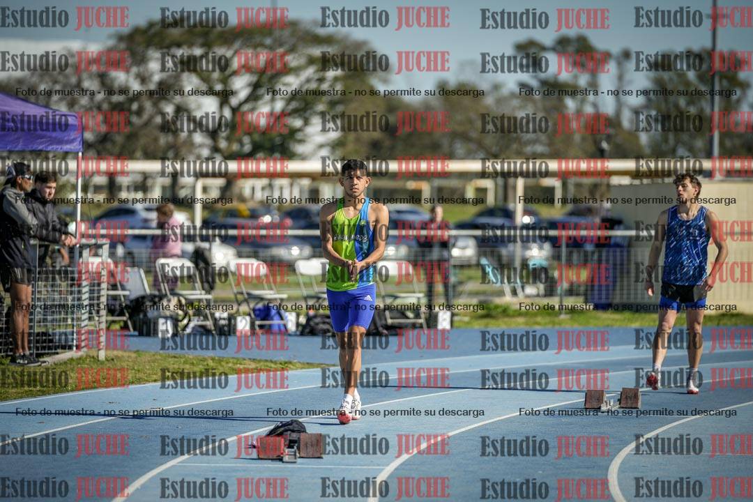 Fotos de los 400 m con vallas de varones