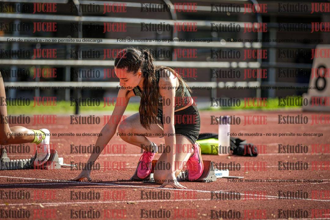 Fotos de los 100 m con vallas de mujeres