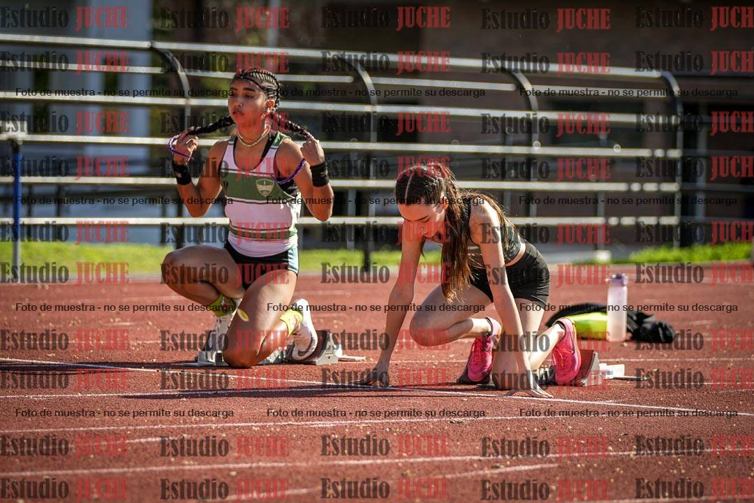 Fotos de los 100 m con vallas de mujeres