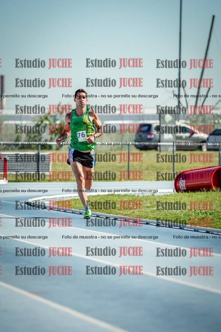 Fotos de los 5000 m de mujeres y varones - serie 1