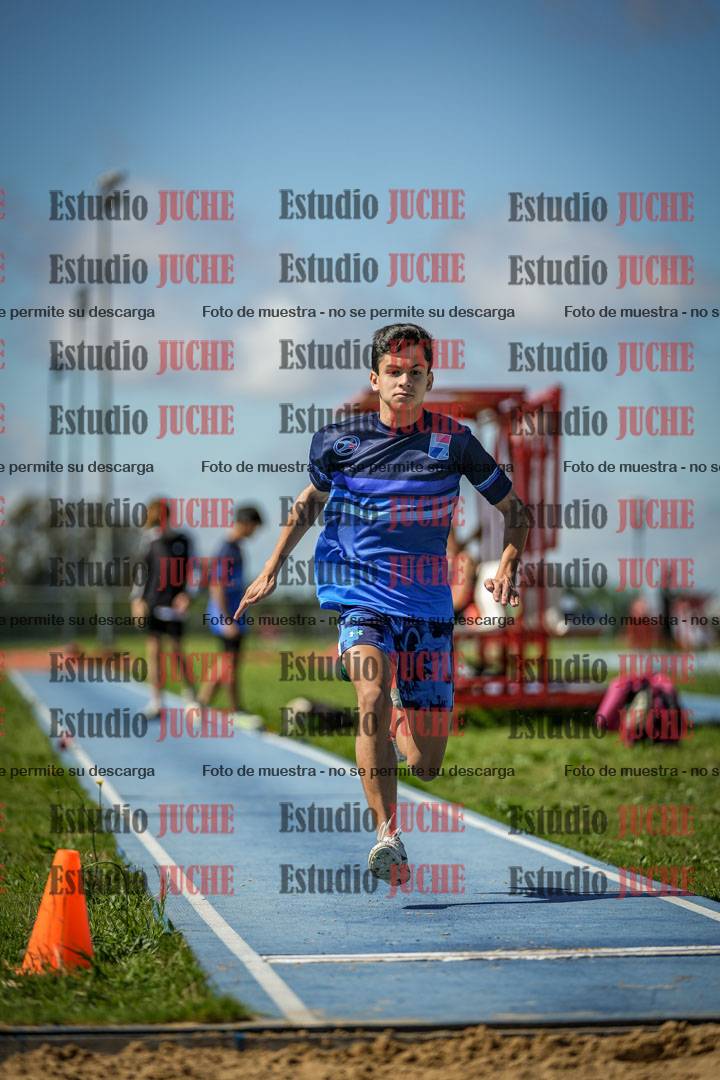 Fotos del salto en largo de varones - U14
