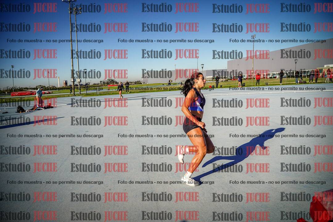 Fotos del salto en alto de mujeres - heptatlón 2