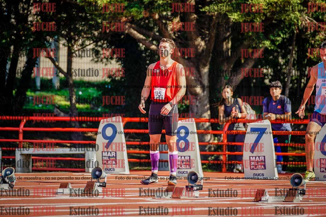 Fotos de los 100 m llanos de varones - deca 1
