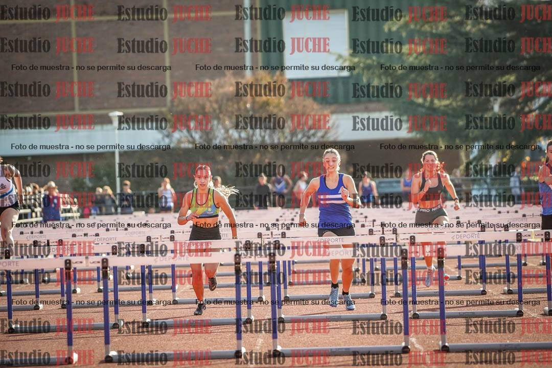 Fotos de los 100 m con vallas de mujeres
