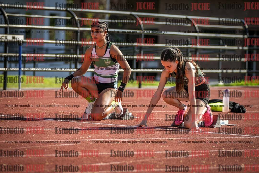 Fotos de los 100 m con vallas de mujeres