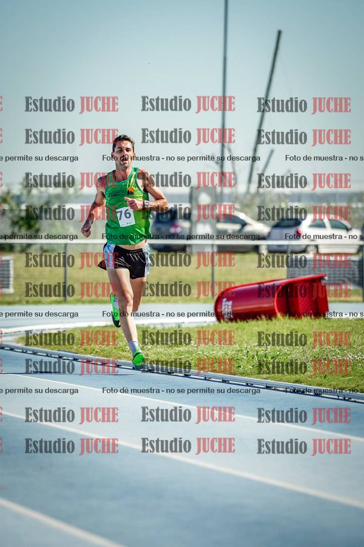 Fotos de los 5000 m de mujeres y varones - serie 1