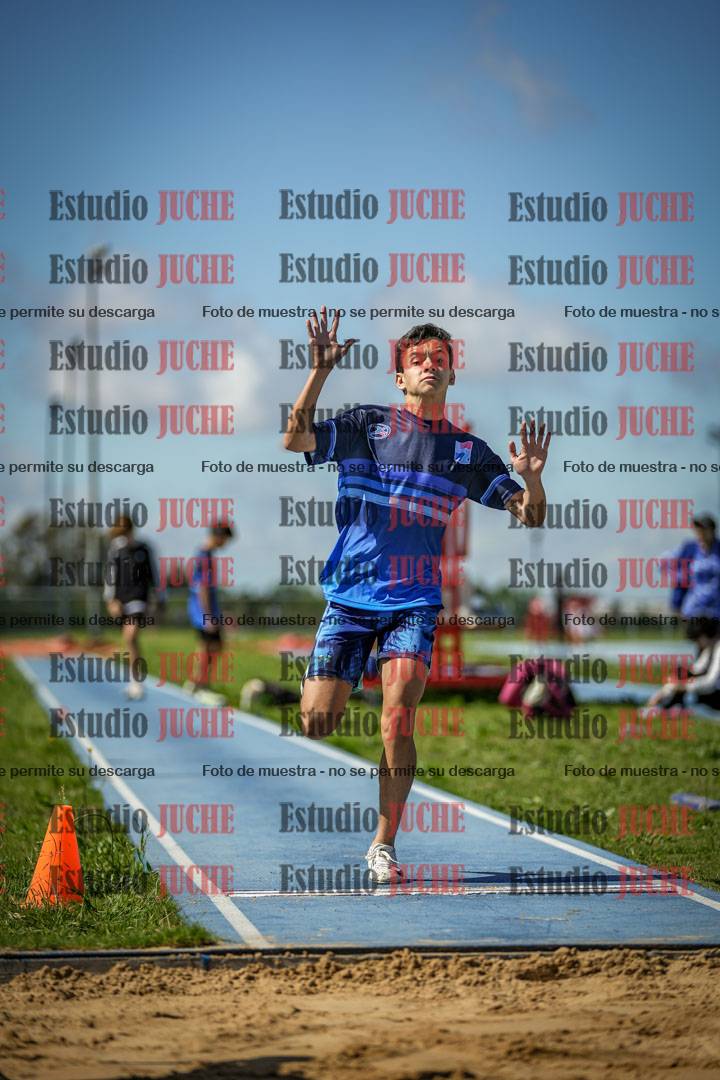 Fotos del salto en largo de varones - U14