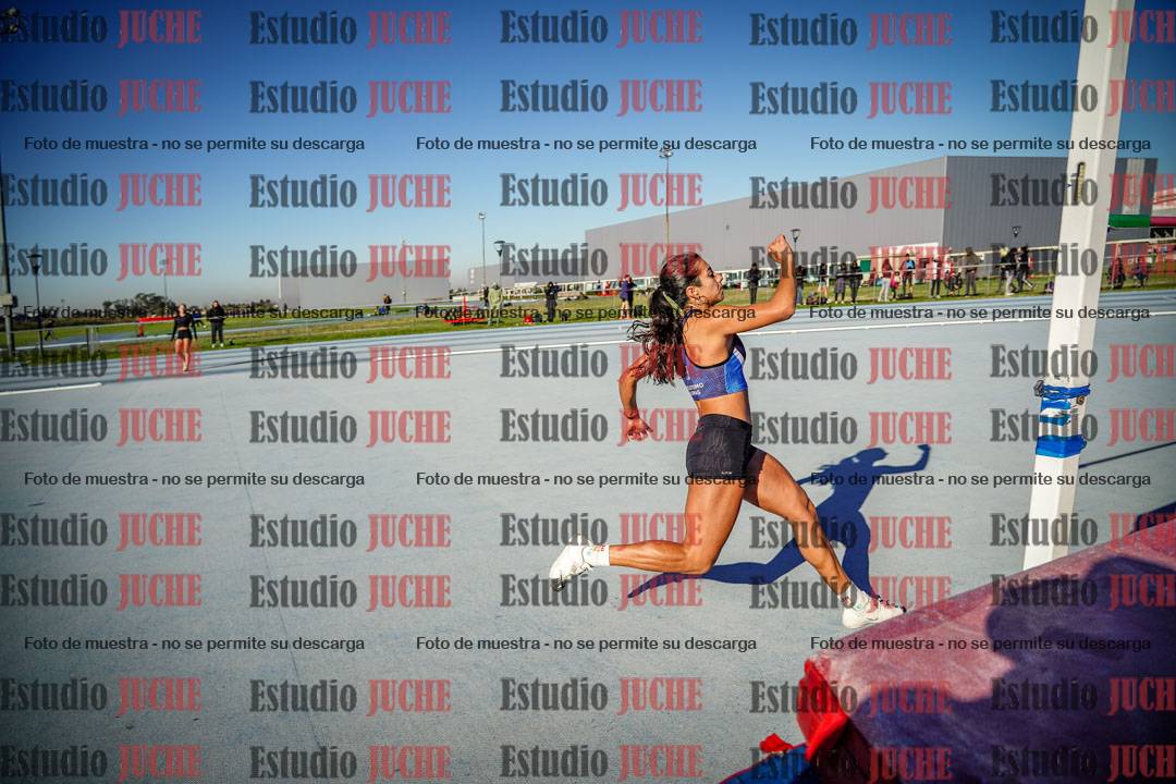Fotos del salto en alto de mujeres - heptatlón 2