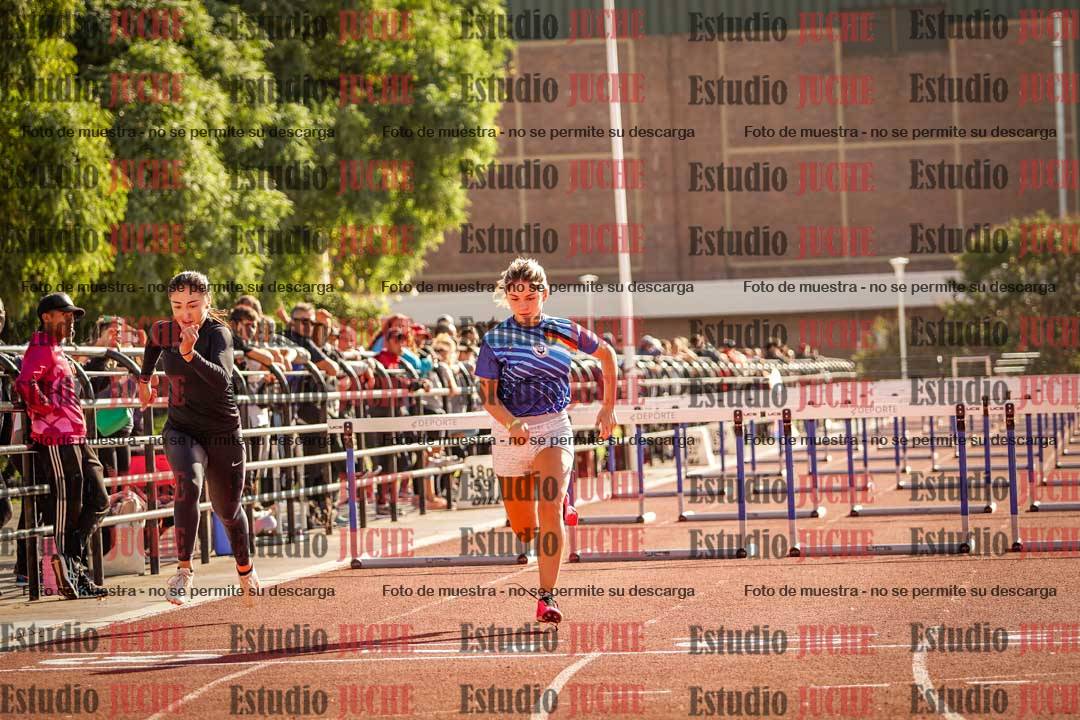 Fotos de los 100 m con vallas de mujeres