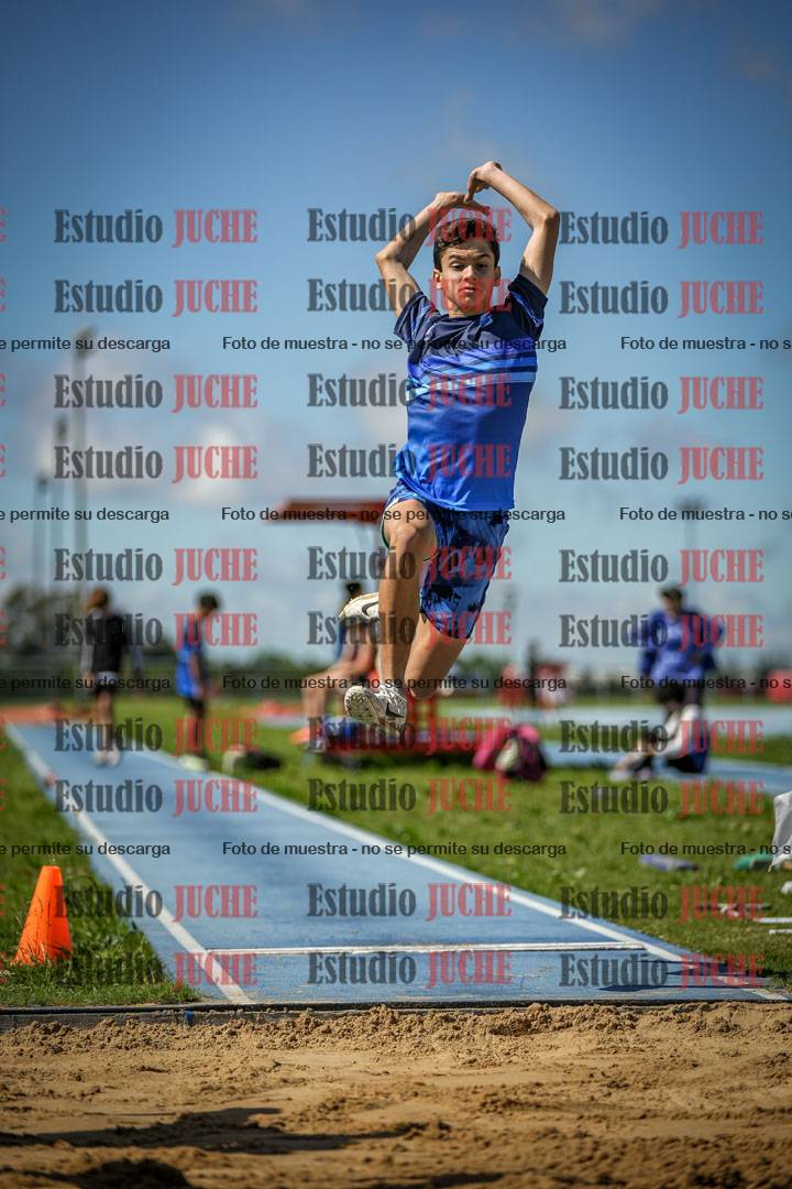 Fotos del salto en largo de varones - U14