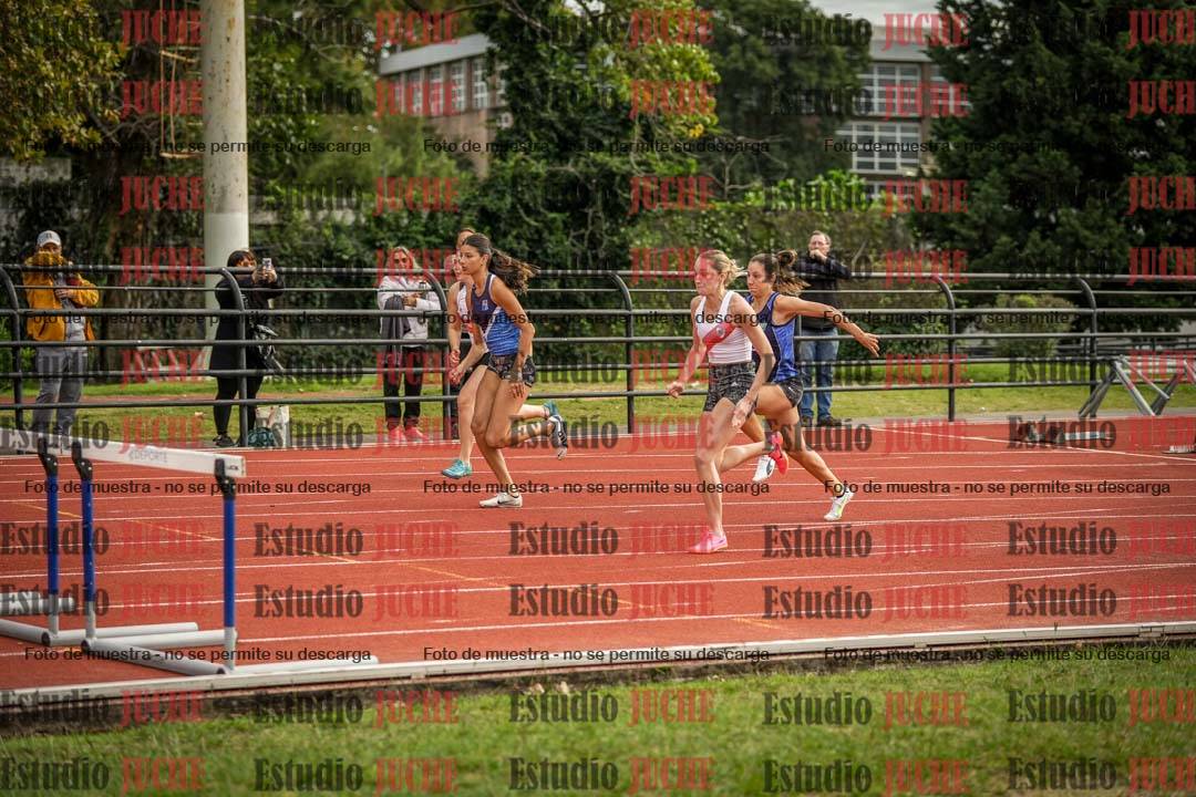 Fotos de los 100 m con vallas de mujeres