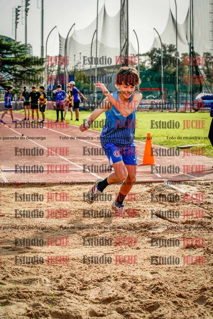 Fotos del salto en largo de varones