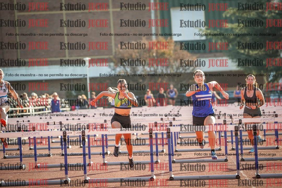 Fotos de los 100 m con vallas de mujeres
